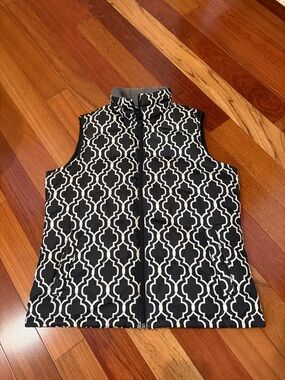 Lands' End Black and White Quilted Geometric Vest